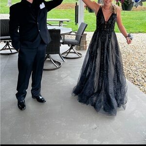 Elegant Black Sparkling Gown